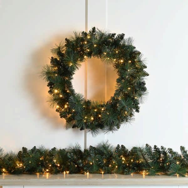 Festive Christmas Wreath Festive BO Lit Firefly Wreath Warm White 60cm