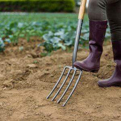 Trowell Garden Centre Garden Tools Kent & Stowe Carbon Steel Digging Fork 110cm Length