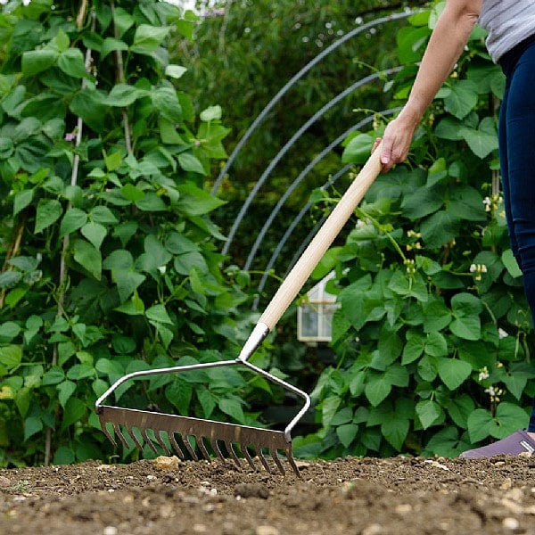 Kent & Stowe Garden Tools Kent & Stowe Long Handled Soil Rake