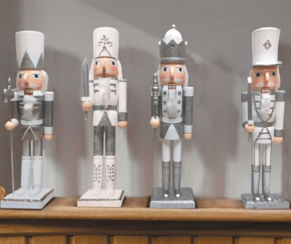 Smart Garden Christmas Decor Three Kings Christmas Nutcracker Silver/White Large